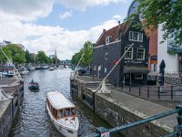 Amsterdam-140622_1158 Sint Antoniesluis en café de Sluyswacht